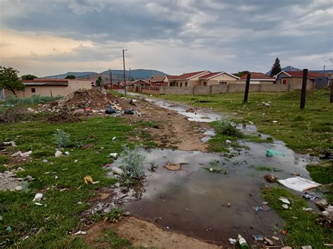 Shoppers slam IKEA Robinson Township Pennsylvania for stock shortages 30