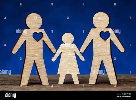 Couple gay enfant Banque de photographies et dimages à haute résolution Alamy