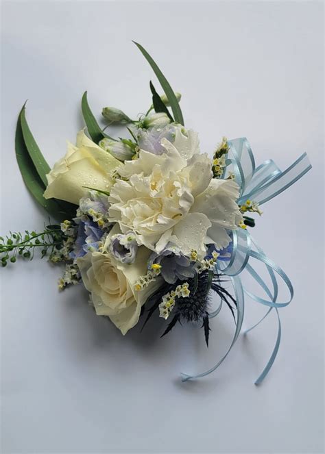 Natural Color Corsage in Sterling, VA | Maghali Floral