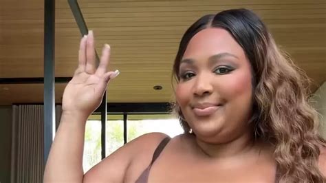 Lizzo Showcases Her Curves As She Opens Up In A Nearly Naked Talk About Vowing To Replace