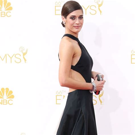 lizzy caplan net worth