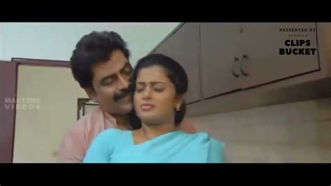 Hot Mallu Aunty Romance In Kitchen Mallu Aunty Romance Hot Love Saree Navel YouTube