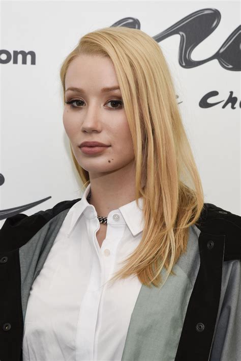 Iggy Azalea Ata Music Choice Interview In New York 03232016 Hawtcelebs