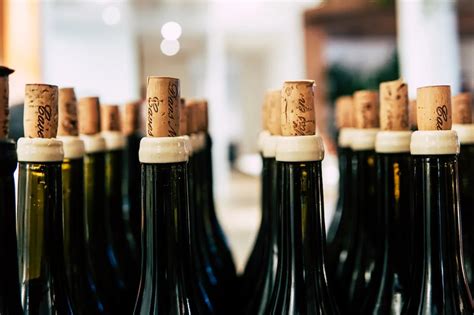 Boja Vina Svako Je Vino Crno Ako Se U Pijenju Pretera Podovi