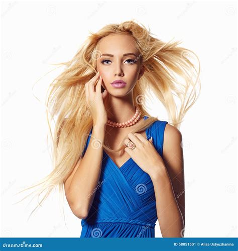 Belle Fille Blonde Dans La Robe Bleue Image Stock Image Du Beau Haircare 58051501