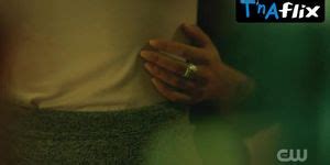 Nafessa Williams Lesbian Scene In Black Lightning Tnaflix