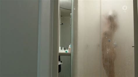 Naked Anke Engelke In Toedliche Geheimnisse