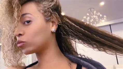 Beyonce Pokazala Kako Izgleda Njena Prirodna Kosa Video Koji Je