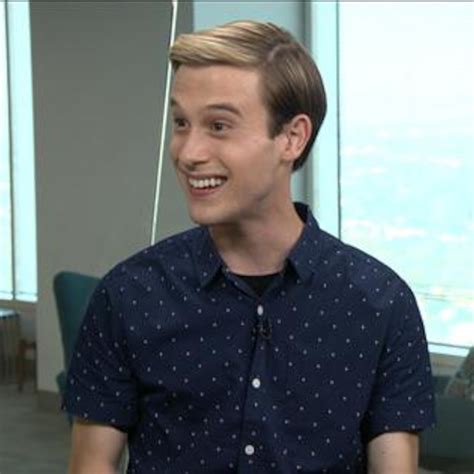Tyler Henry Talks Memoir And Dating Life E Online Uk