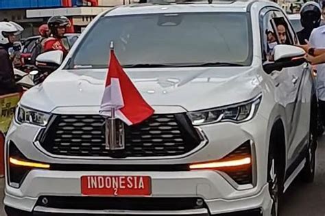 Foto Intip Spesifikasi Toyota Innova Zenix Hybrid Pelat Nomor Ri