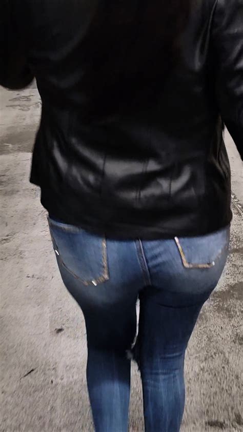 Tight Jean Ass