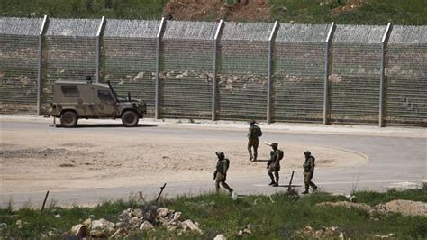 Israel builds "smart" security fence around communities bordering Gaza ...