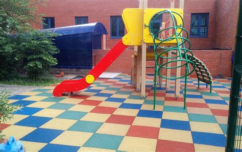 Плитка из резиновой крошки для детской площадки » Ремонт Строительство ...