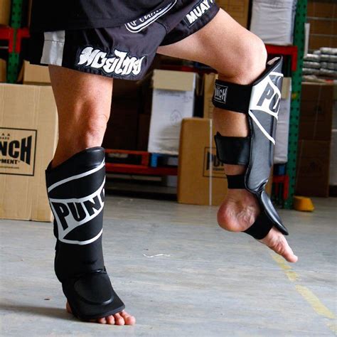 How To Wear Kickboxing Shin Guards At Micheal Gustin Blog