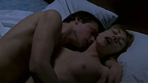 Oksana Akinshina Nude Sex Scenes In Rayskie Ptitsy Ru