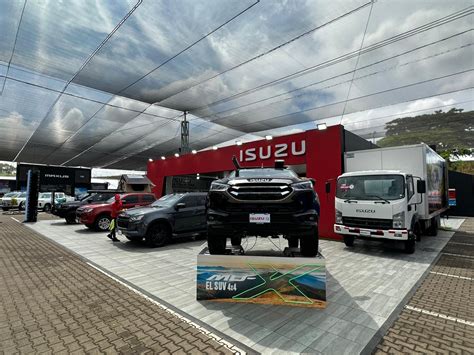 Isuzu Innova En La Expom Vil Mundo Motores Cr