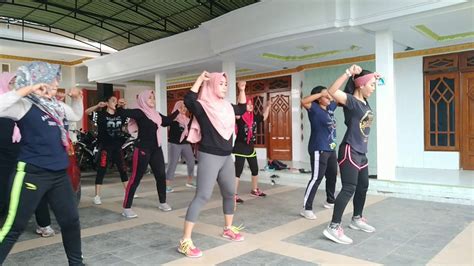 SENAM AEROBIK GERAKAN INTI UNTUK PEMULA HIGH IMPACT AEROBIC HIA