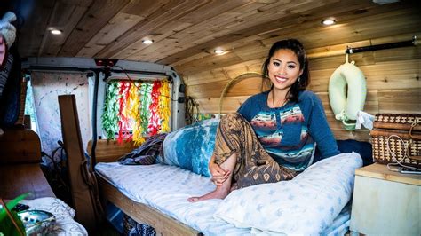 Stealth Van Tour Solo Woman Lives Full Time Van Life In The Urban