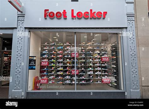 Home View Foot Locker Flash Sales