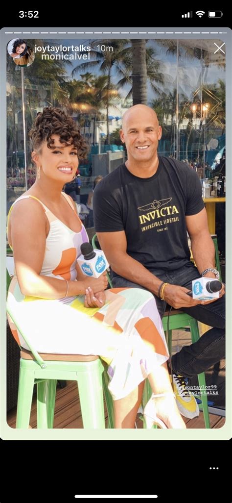 Joy Has Such A Nice Ass Scrolller