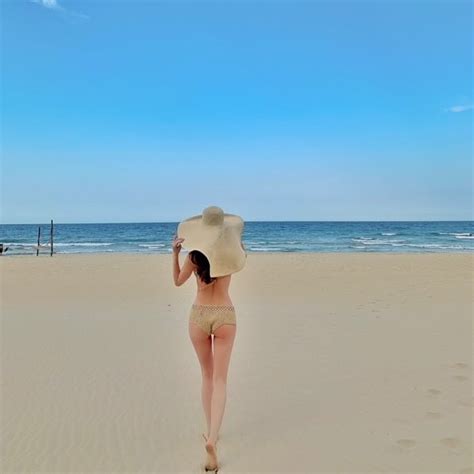 H Ng C H M C L I Th I Trang V I M U Nude Saostar Vn