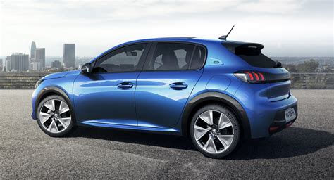 Новый Peugeot 208: бензин, дизель и электричество — Авторевю