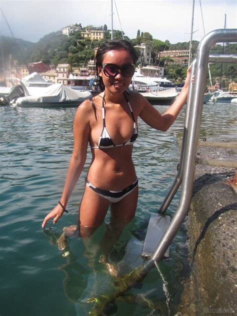 Bikini Model Bev AI Enhanced THE Paradise Portofino 0570 Topaz Sharpen Faceai Porn Pic