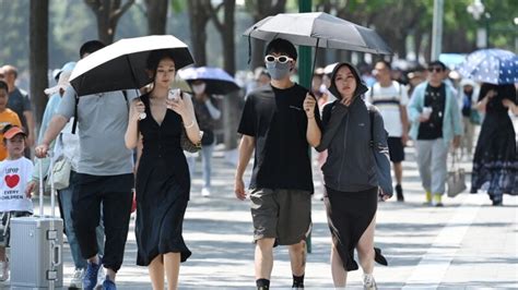 6月26日兩岸掃描 北京40℃ 高溫 端午長假 新唐人中文電視台在線