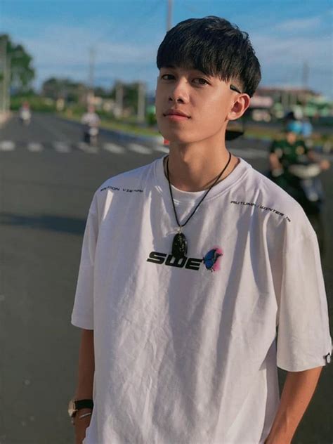 Khoảnh khắc đáng nhớ năm 2019 của các hot boy Việt Báo Dân trí