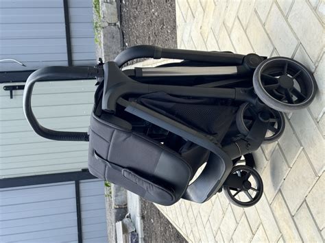 Прогулочная коляска CARRELLO Nova | отзывы