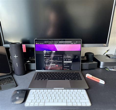 I just got my new MacBook Pro M2 Max / 14" / 32GB RAM / 1TB. Do you