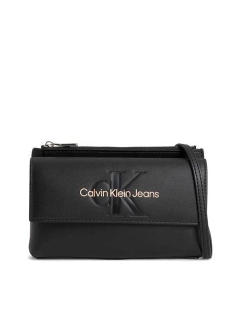 Calvin Klein Ck Jeans Sculpted Mini Bolso De Hombro Negro Con Rosa