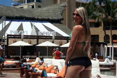 Bikini Model Kelly Sunshine Ai Enhanced Cabojade Topaz Sharpen Faceai Porn Pic