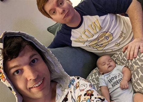 Pareja Gay Logra Adoptar A Un Beb A Trav S De Una Videollamada Por La Pandemia