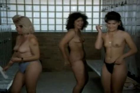 Naked Michelle Mayer In Los Verduleros