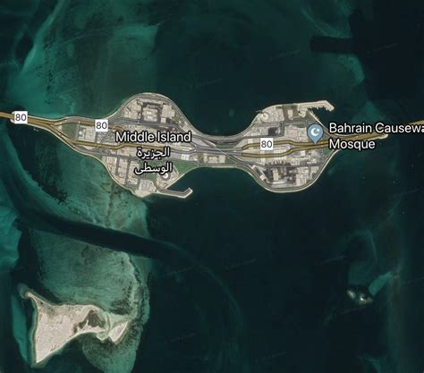saudi bahrain border   island  bahrain   left island
