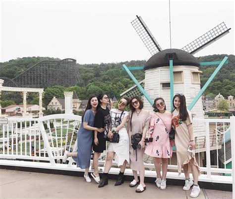 H I Hot Girl B M S A Th N Nhau N M Khoe Nh Du L Ch P Nh M Khi N D N T Nh H T L I Khen Ng I