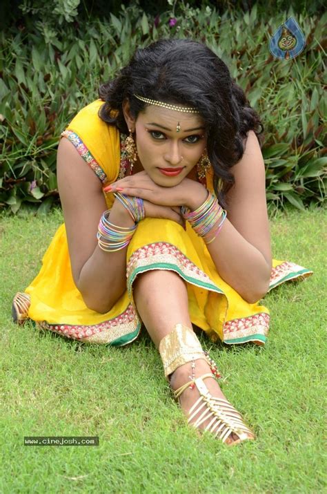 Actress Nisha Hot Stills Photo Of