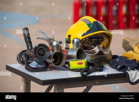 Firefighter helmet hi-res stock photography and images - Alamy