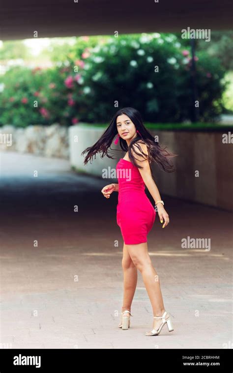 Brunette Latina Hi Res Stock Photography And Images Alamy