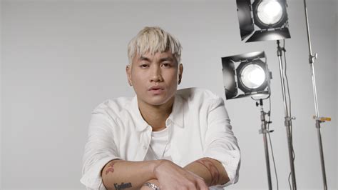 Illuminated Blonde Purple Leave In Treatment Spray Bumble And Bumble