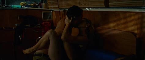 Nude Video Celebs Anne Hathaway Sexy Serenity