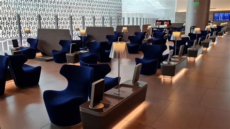 Qatar Airways 5 Star Lounges At Hamad International Airport