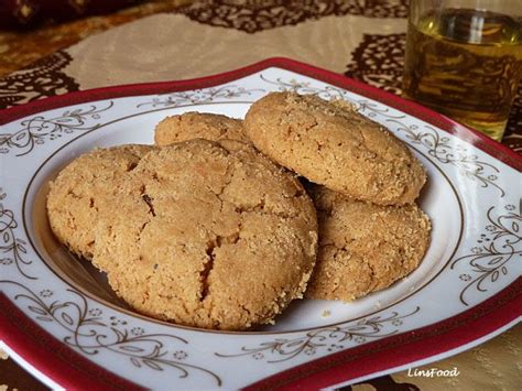 Moroccan Almond Cookies (Ghriba)