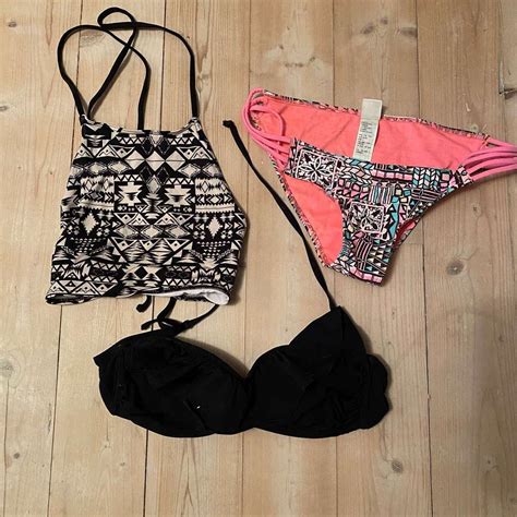 Se produkter som liknar Bikini 3 delar stl S på Tradera 665330371