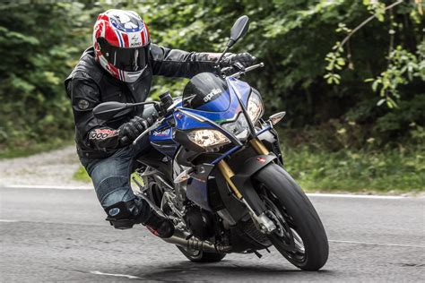 Power Naked Bike Test Aprilia Tuono V RR Vs BMW S R Vs Yamaha MT