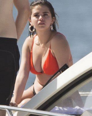 Famosas Porn Pics Xxx Photos Sex Images Pictoa