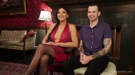 The House Special Yasmin Lee Treats Will Havoc To A Hard Surprise Shemale Porn Xhamster