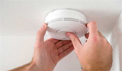 4 Easy Steps To Test Your Smoke Alarms Smoke Alarm Smart Switch