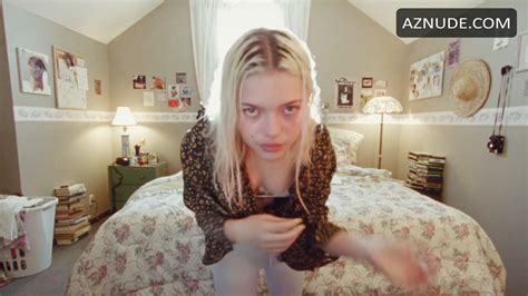 LOGAN POLISH Nude AZNude